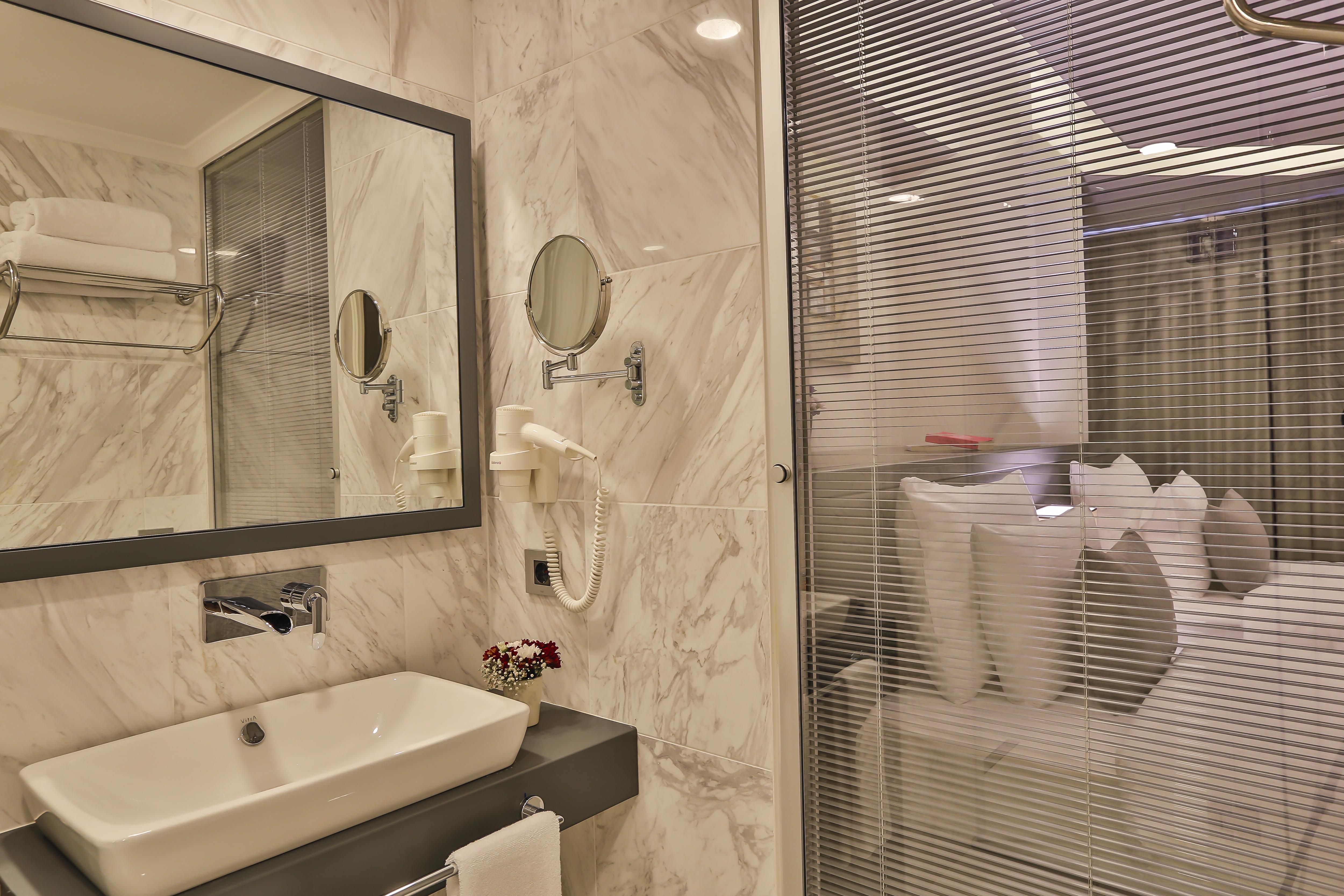 Business Life Hotel Istanboel Buitenkant foto